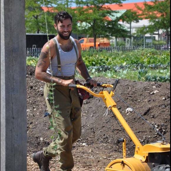 Meet your Posher, Jonathan - Picture 1 of 1